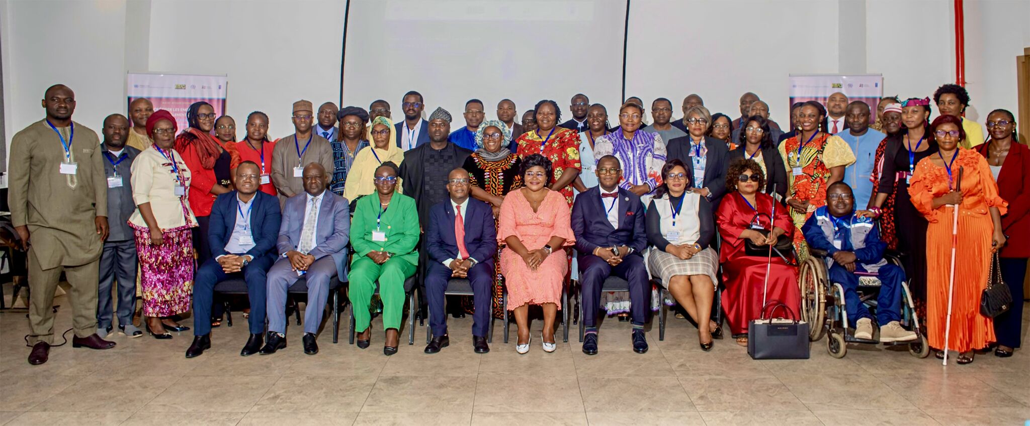 Photo de groupe des participants au séminaire régional ZLECAf à Yaoundé